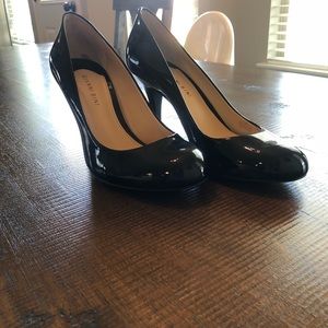 NEVER WORN! Gianni Bini Black Patent Leather Heels